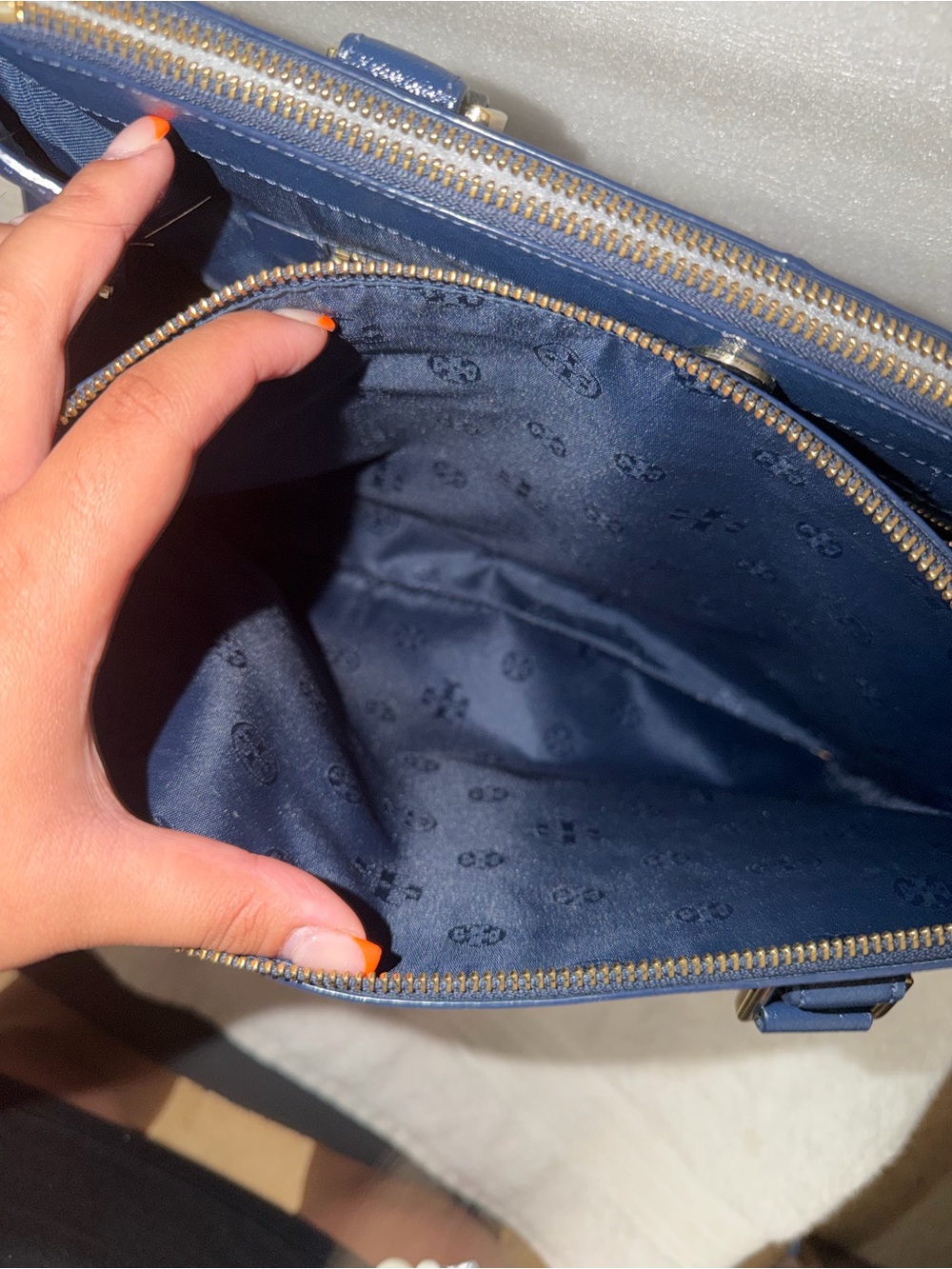Tory Burch Navy Leather Tote/Crossbody Bag - Picture 9 of 12
